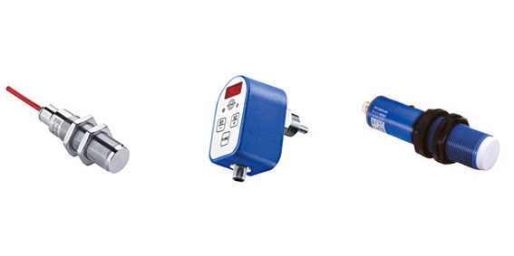 最佳檢測由垂直于換能器軸的物體給出。要進行保存檢測，對象的角度不應大于光束角度的一半(alpha / 2)。