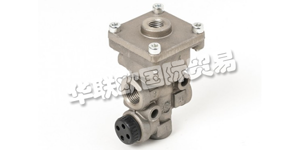 BERTOCCO公司成立于1962年，是一家精密機械車間，多年來從一家小型工匠公司發(fā)展成為一家專業(yè)從事工業(yè)車輛氣動設(shè)備和配件研究，設(shè)計和生產(chǎn)的工業(yè)公司。2013年初，Bertocco Air Truck Technology開始了新的公司結(jié)構(gòu)和新的管理，開始了其活動，重點關(guān)注制動系統(tǒng)，懸架和工業(yè)車輛設(shè)備的組件。