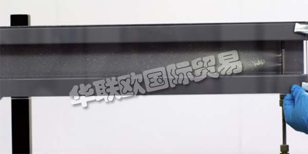 德國PFINDER主要產品：PFINDER防護蠟、清洗劑等。PFINDER是一家成功且獨立的公司，已有100多年的歷史。 Pfinder公司成立于1884年，從其作為頂級制造商和“符騰堡皇家法院供應商”的角色發展成為汽車行業，供應商和其他行業領域的靈活，稱職和創新的合作伙伴。 40多年蠟保護經驗的結果是獲得汽車行業OEM認證的產品，在空腔保護方面的市場領導地位以及他們在全球70多家汽車工廠中永久使用他們的產品。 Pfinder產品每年用于超過9,000,000個體內。